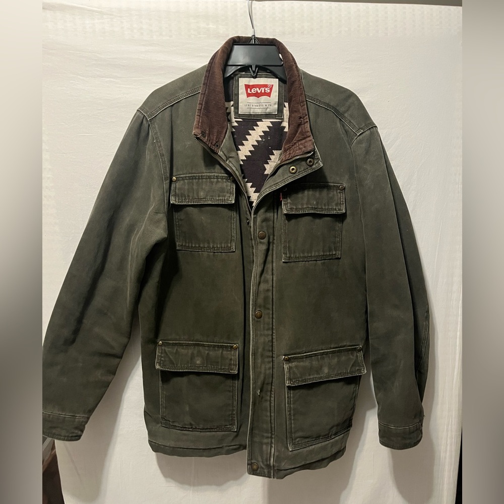 Levi’s Canvas Chore Coat Jacket Sz Large Green w/ Aztec lining corduroy collar